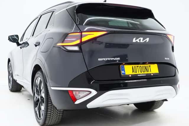 Kia Sportage (2023) thumbnail 3
