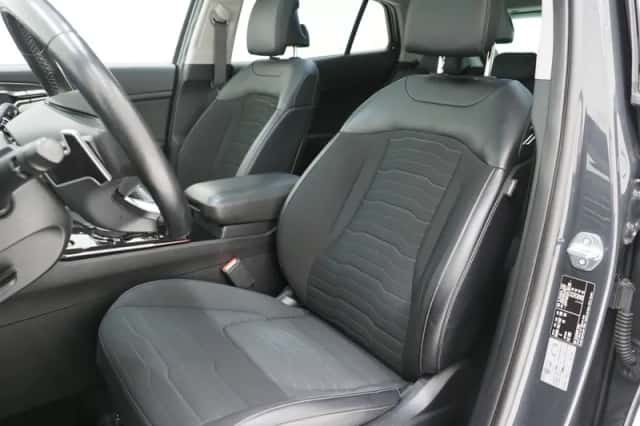 Kia Sportage (2023) thumbnail 4