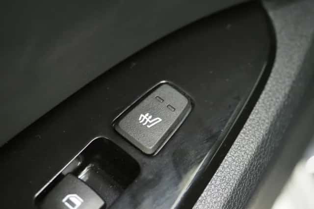 Kia Sportage (2023) thumbnail 42