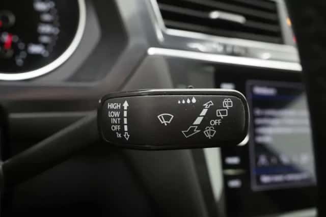 Volkswagen Tiguan (2019) thumbnail 25