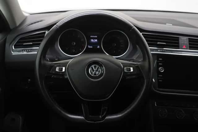 Volkswagen Tiguan (2019) thumbnail 36