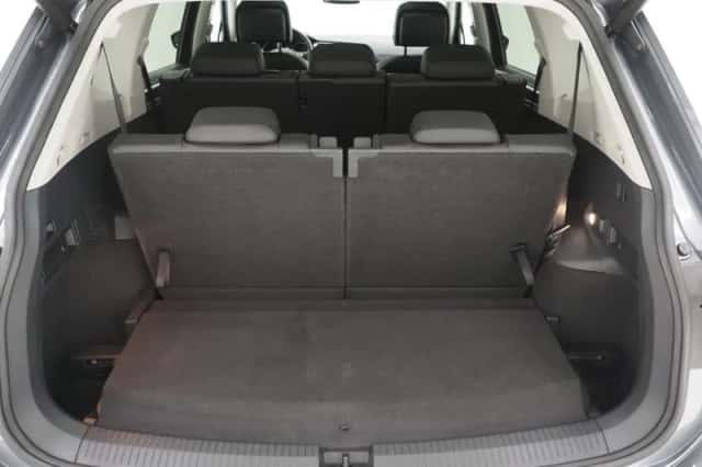 Volkswagen Tiguan (2019) thumbnail 40