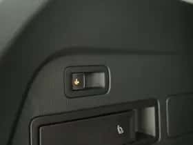 Volkswagen Tiguan (2019) thumbnail 41