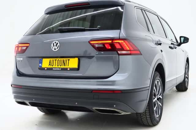 Volkswagen Tiguan (2019) thumbnail 9