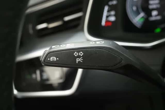 Audi A6 (2022) thumbnail 21