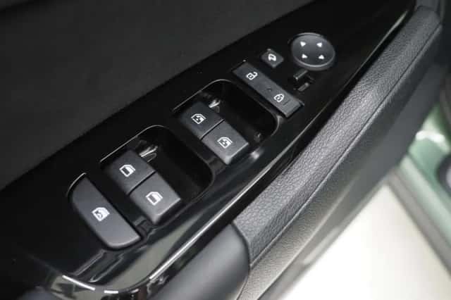 Kia Sportage (2023) thumbnail 20