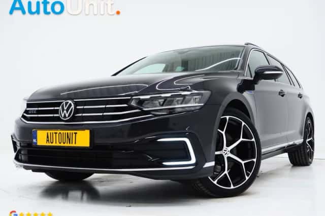 Volkswagen Passat (2021) thumbnail 1