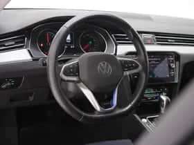 Volkswagen Passat (2021) thumbnail 16
