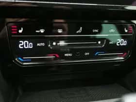 Volkswagen Passat (2021) thumbnail 31