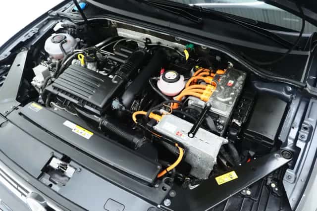 Volkswagen Passat (2021) thumbnail 7