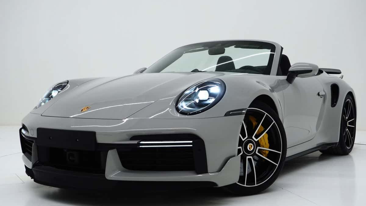 Porsche 911 (2023) — foto 1