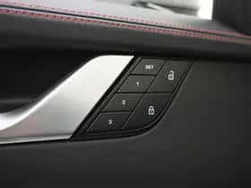 Porsche 911 (2023) thumbnail 26