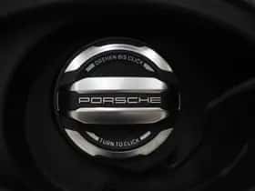 Porsche 911 (2023) thumbnail 62