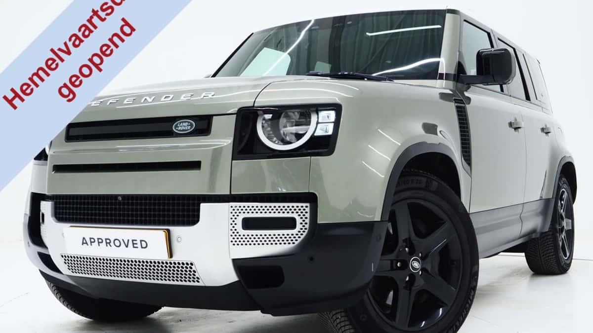Land Rover Defender (2021) — foto 1