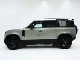 Land Rover Defender (2021) thumbnail 2