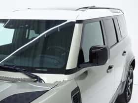 Land Rover Defender (2021) thumbnail 13