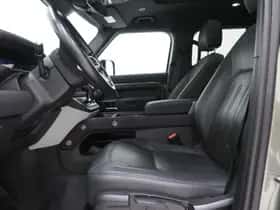 Land Rover Defender (2021) thumbnail 15