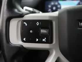Land Rover Defender (2021) thumbnail 20