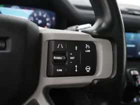 Land Rover Defender (2021) thumbnail 21