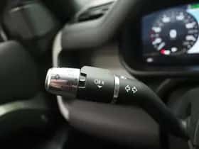 Land Rover Defender (2021) thumbnail 22