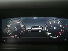Land Rover Defender (2021) thumbnail 24