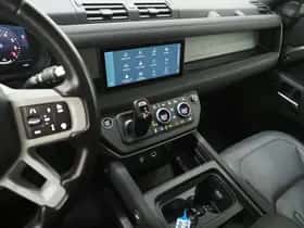 Land Rover Defender (2021) thumbnail 30