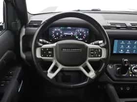 Land Rover Defender (2021) thumbnail 31