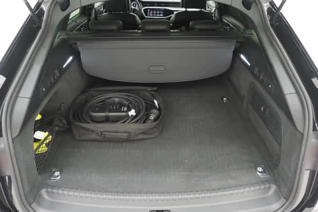 Audi A6 (2022) thumbnail 44