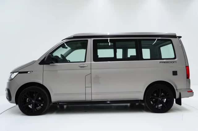 Volkswagen California (2022) thumbnail 4