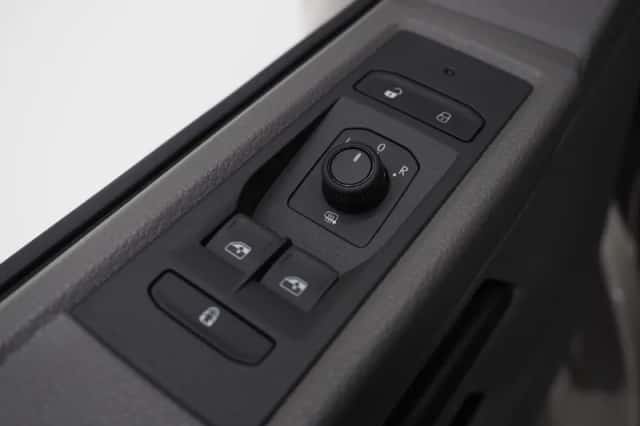 Volkswagen California (2022) thumbnail 31