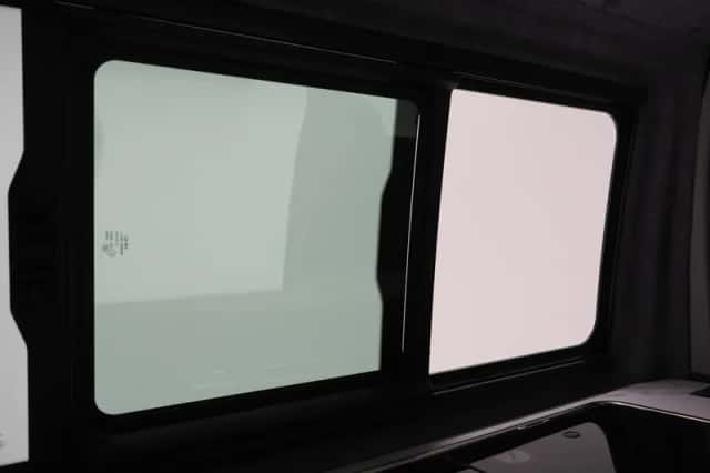 Volkswagen California (2022) thumbnail 55