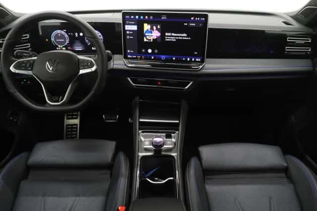 Volkswagen Tiguan (2025) thumbnail 5