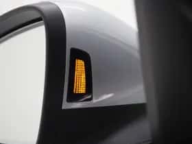 Volkswagen Passat (2024) thumbnail 16