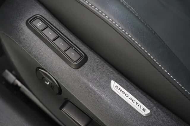 Volkswagen Passat (2024) thumbnail 22