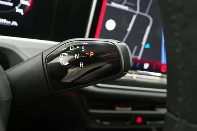 Volkswagen Passat (2024) thumbnail 27