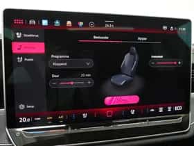 Volkswagen Passat (2024) thumbnail 33