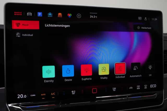 Volkswagen Passat (2024) thumbnail 35