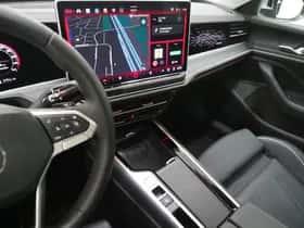 Volkswagen Passat (2024) thumbnail 43
