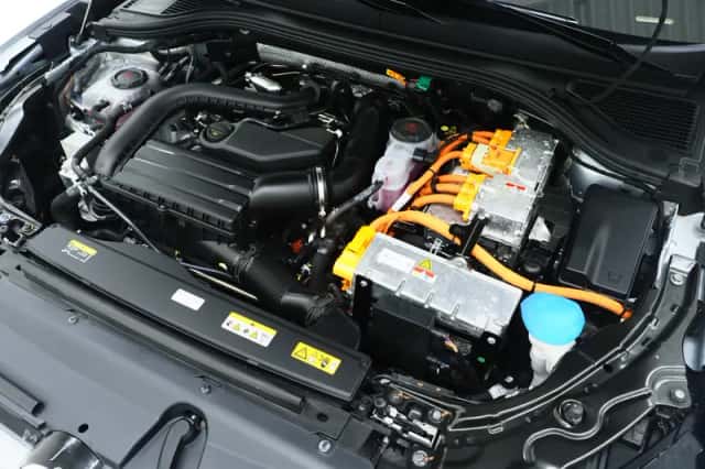 Volkswagen Passat (2024) thumbnail 7