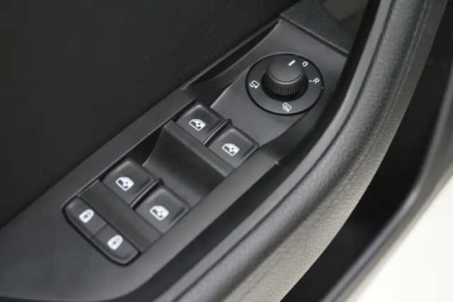 Škoda Superb (2022) thumbnail 19
