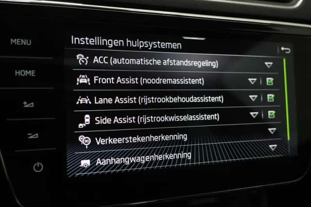 Škoda Superb (2022) thumbnail 33