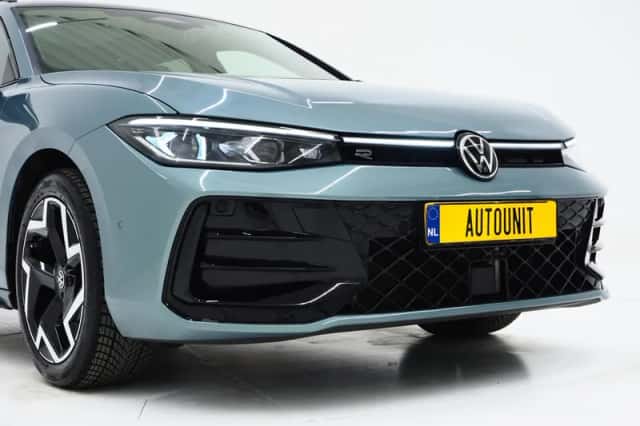 Volkswagen Passat (2025) thumbnail 12