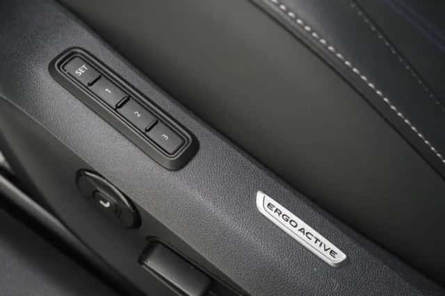 Volkswagen Passat (2025) thumbnail 22