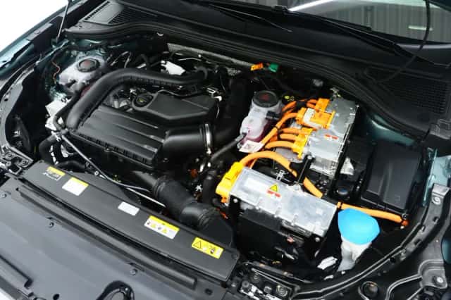 Volkswagen Passat (2025) thumbnail 7