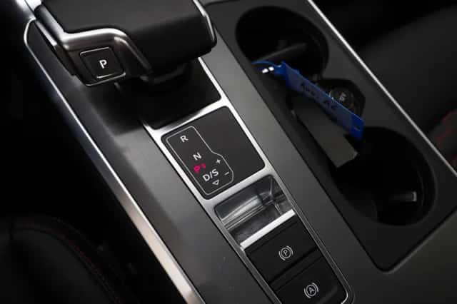 Audi A6 (2022) thumbnail 32