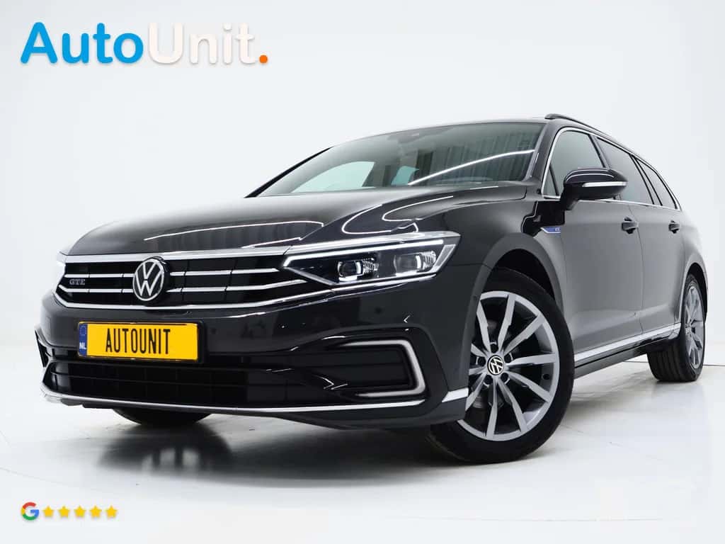 Volkswagen Passat (2022) — foto 1