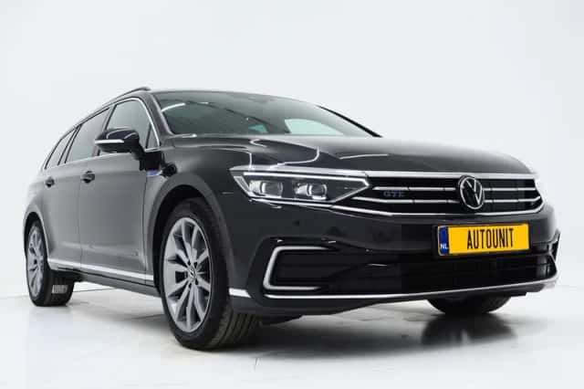 Volkswagen Passat (2022) thumbnail 11