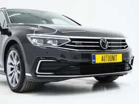 Volkswagen Passat (2022) thumbnail 12