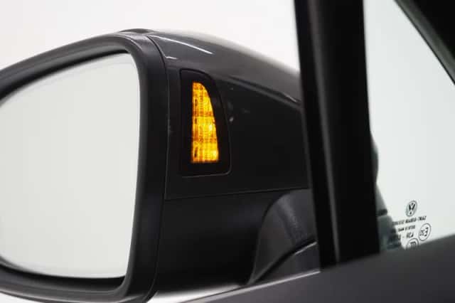 Volkswagen Passat (2022) thumbnail 15