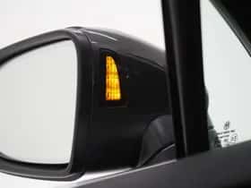 Volkswagen Passat (2022) thumbnail 15